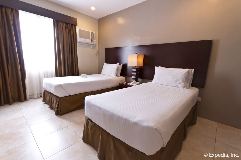 Alpa City Suites Hotel Cebu Exteriör bild